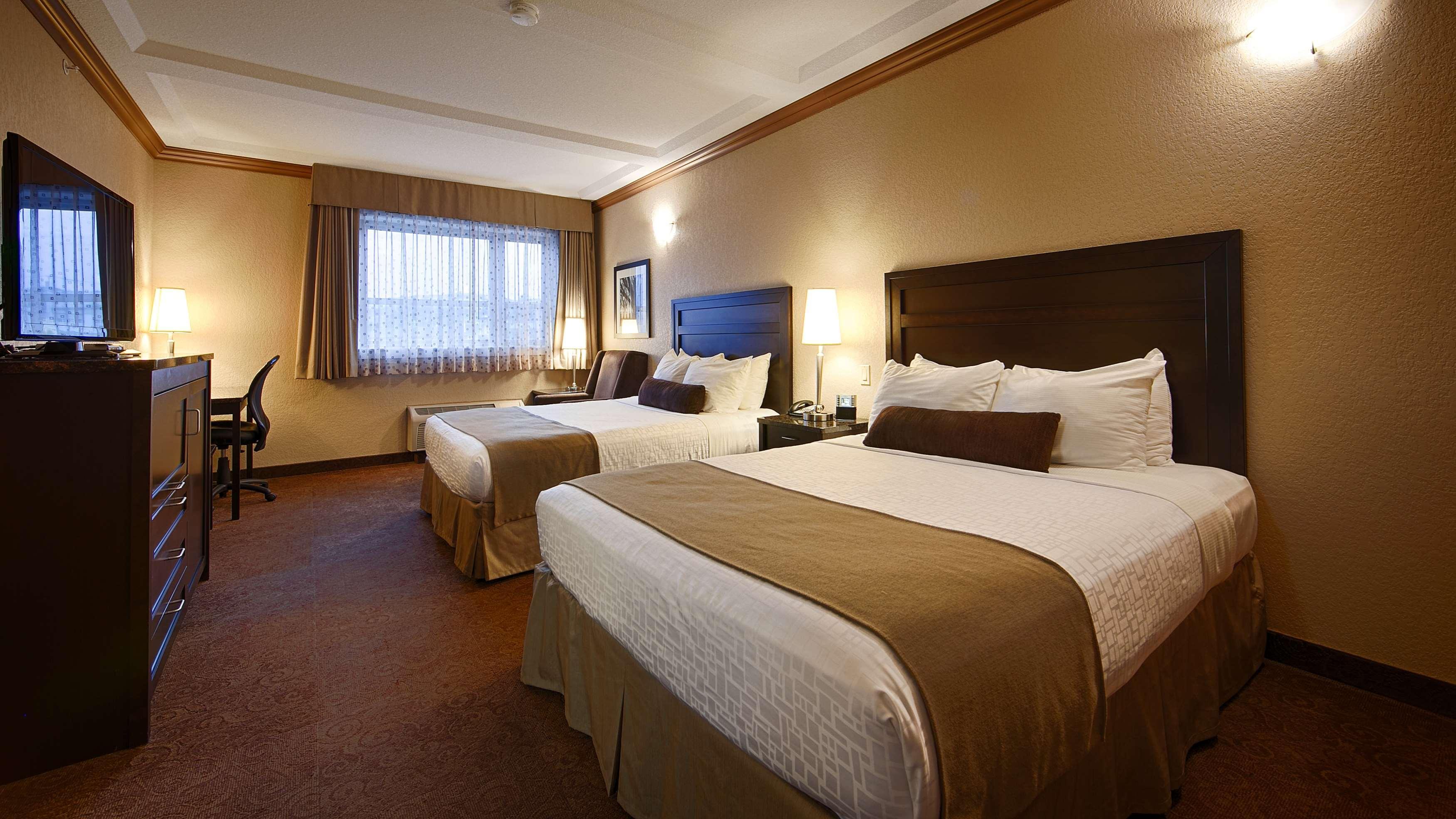 Best Western Plus Kamloops Hotel Exterior photo