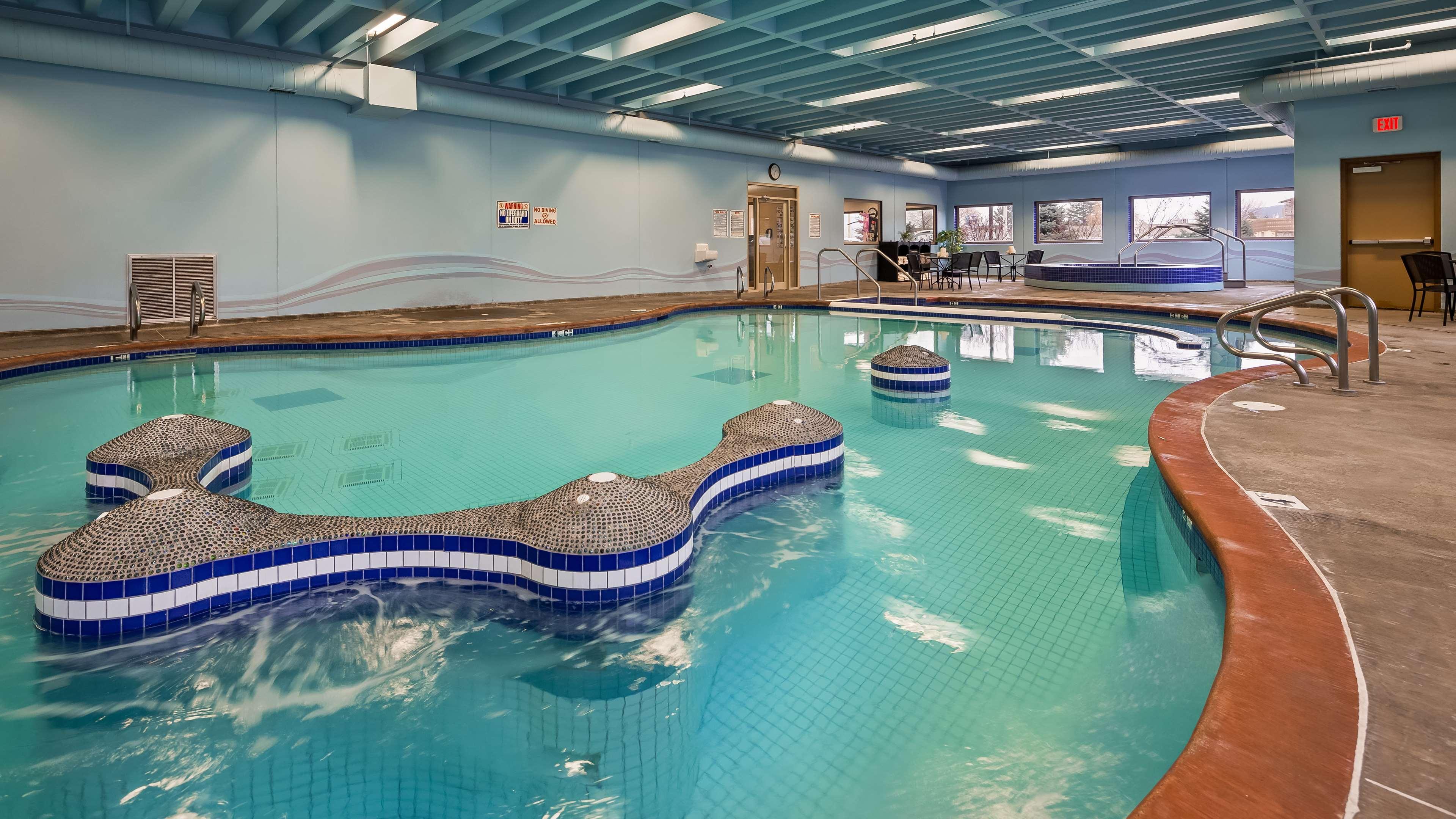 Best Western Plus Kamloops Hotel Exterior photo