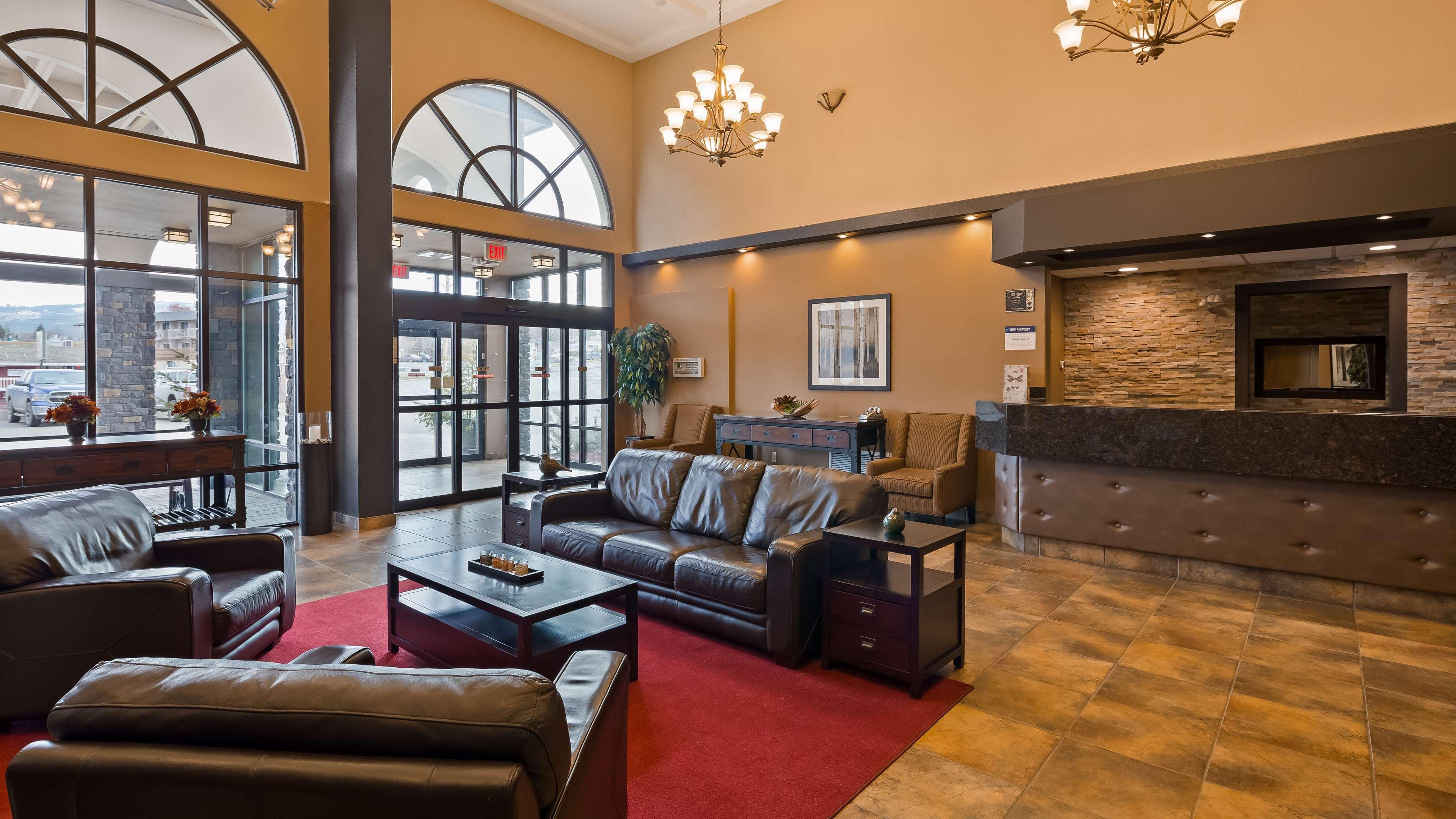 Best Western Plus Kamloops Hotel Exterior photo