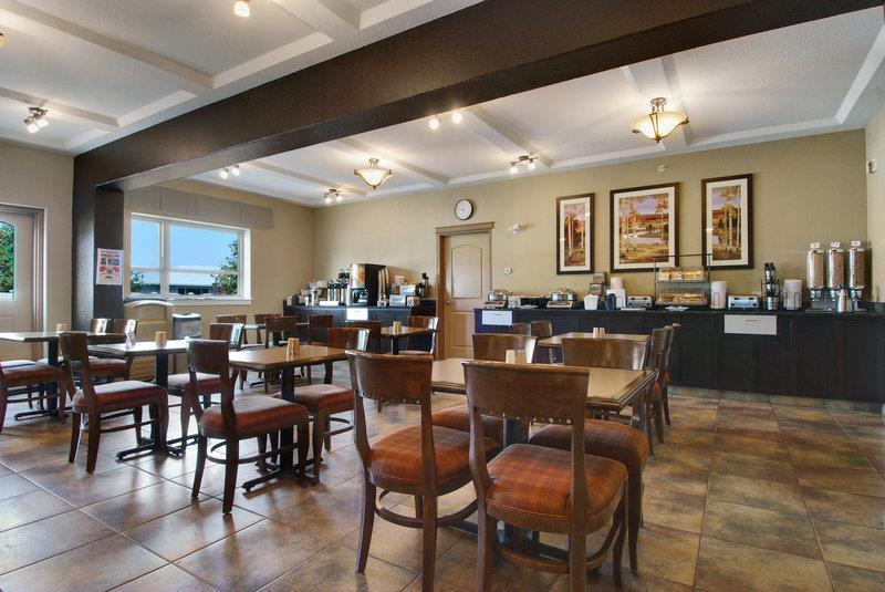 Best Western Plus Kamloops Hotel Restaurant photo